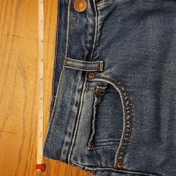 AE Demin "MOM SHORT" Shorts - Picture 4 of 5